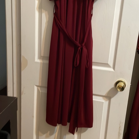 Burgundy/Maroon dress with sash. Off the shoulder with a lattice front. - Picture 4 of 5